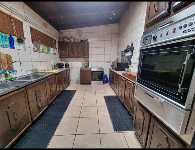 3 BEDROOM HOUSE FOR SALE IN ALBERTON NORTH